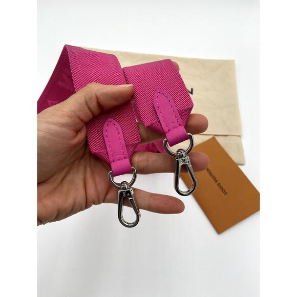 Louis Vuitton Calfskin Bubblegram Over The Moon Miami Pink Bag - Picture 11 of 16